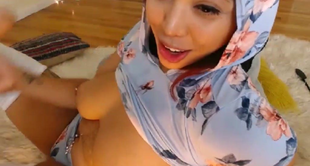KissingHigh video thumbnail