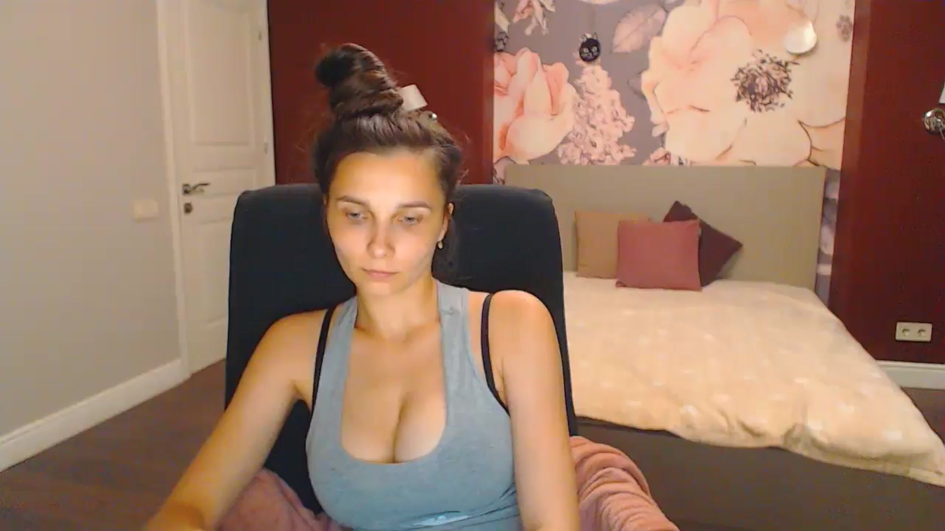 Karina_Mils video thumbnail