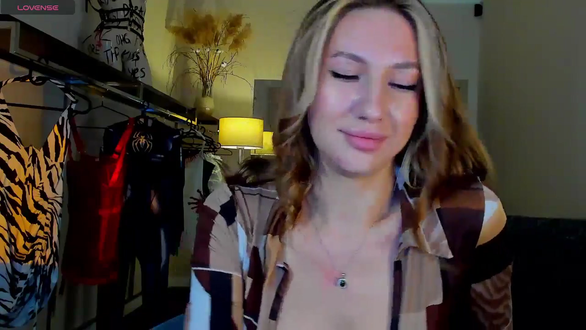 LovelyGin video thumbnail