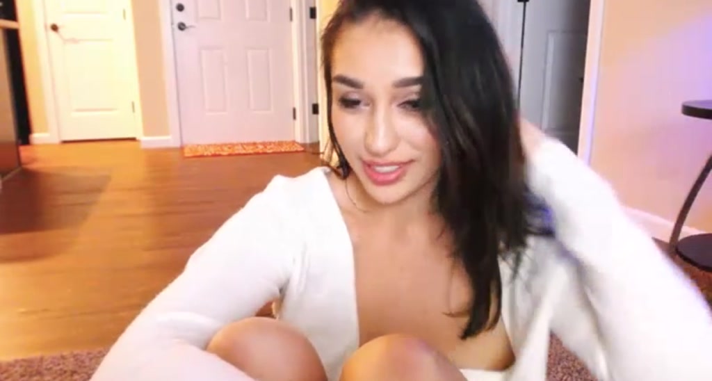 GiselleBel video thumbnail