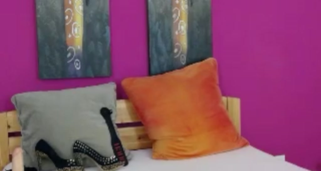 BustyxxHelen video thumbnail