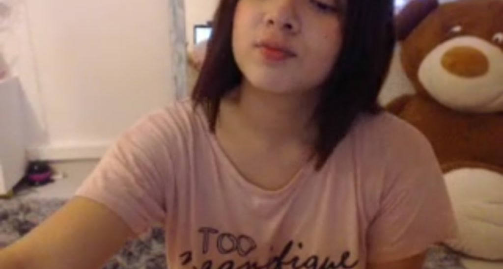 LeahBell_ video thumbnail