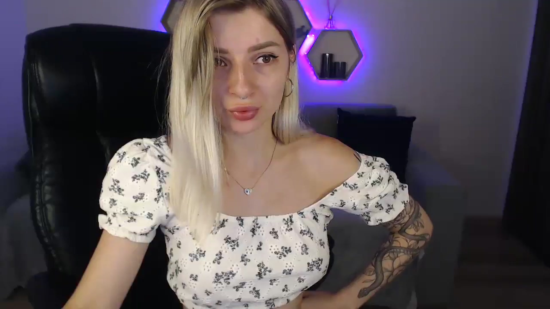 NanaFox video thumbnail