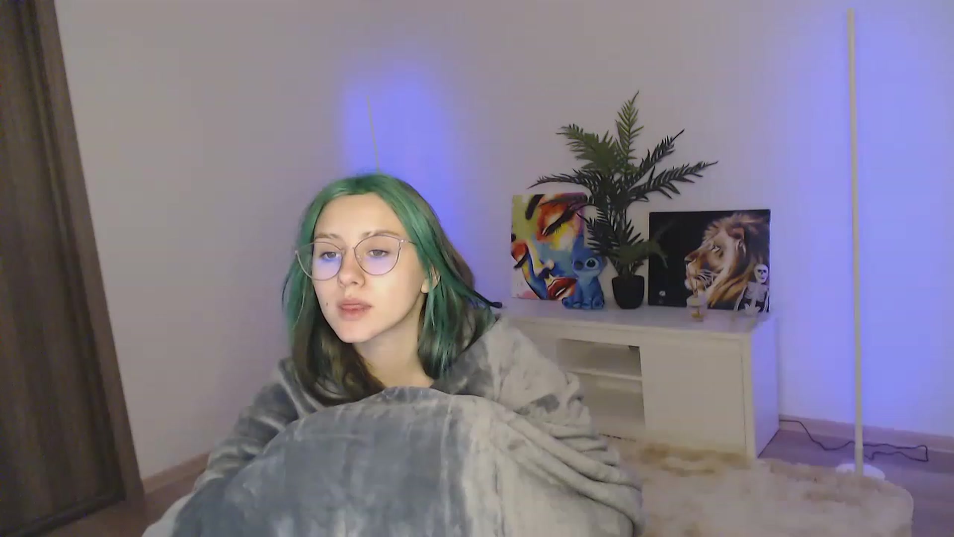 MiaPhaola video thumbnail