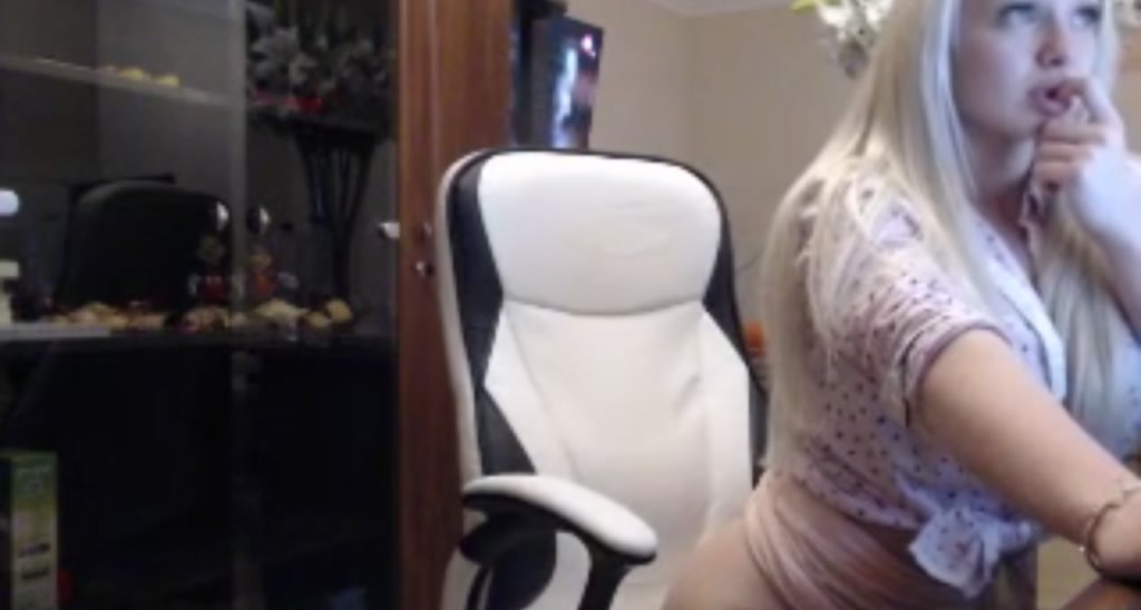 Innocentdoll_ video thumbnail