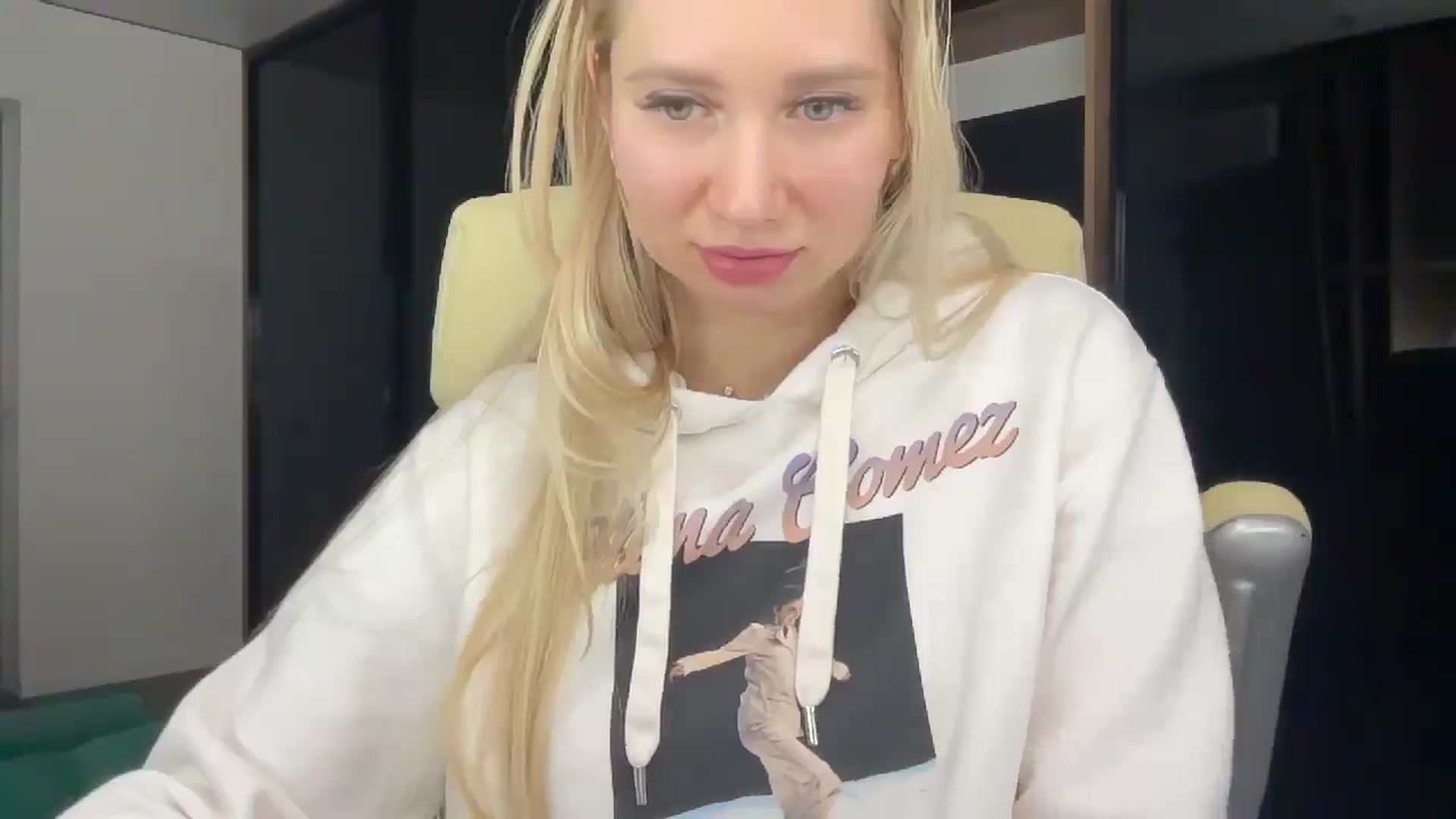 Miss_Sylvia video thumbnail