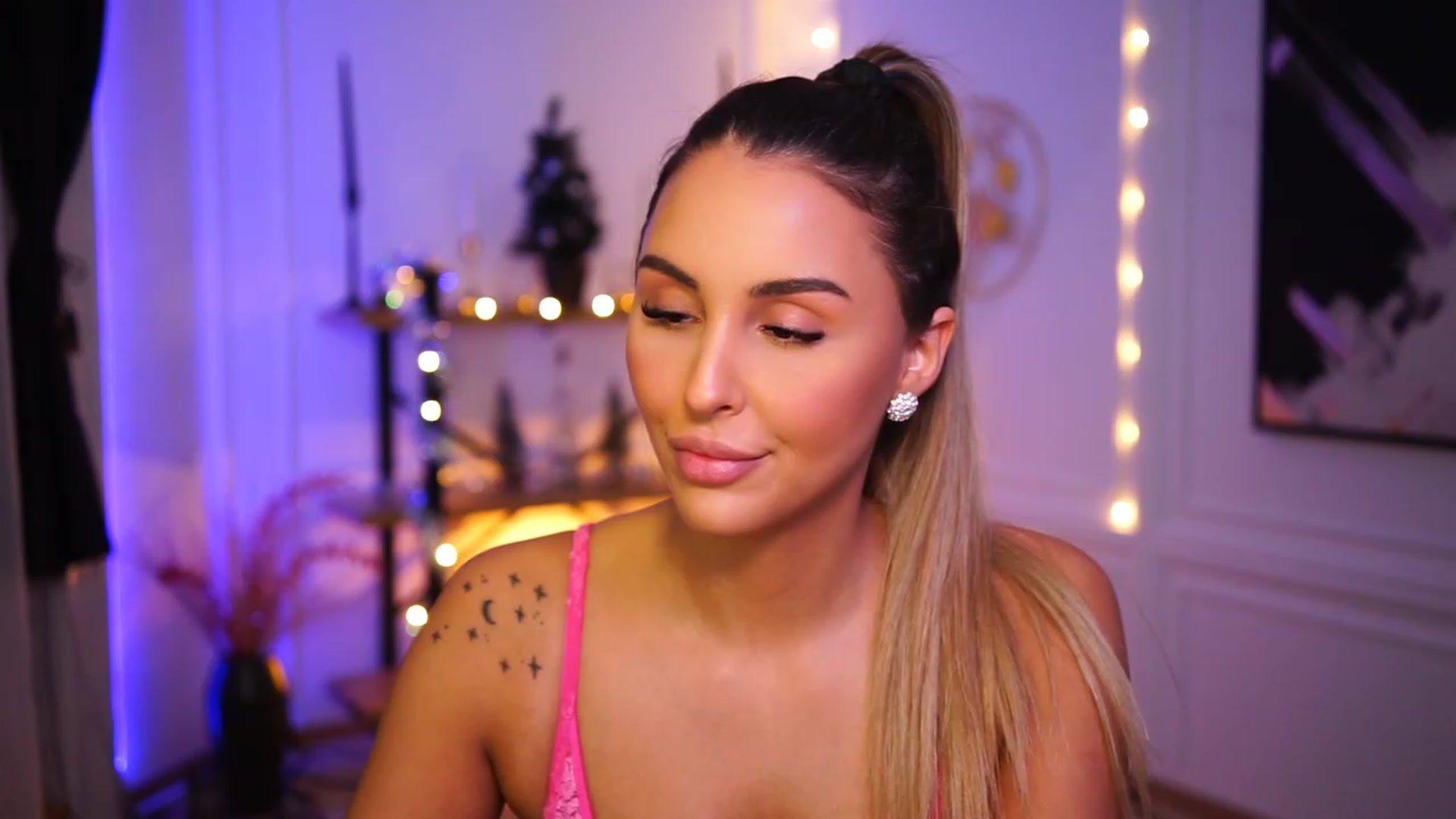 Lisamelow video thumbnail