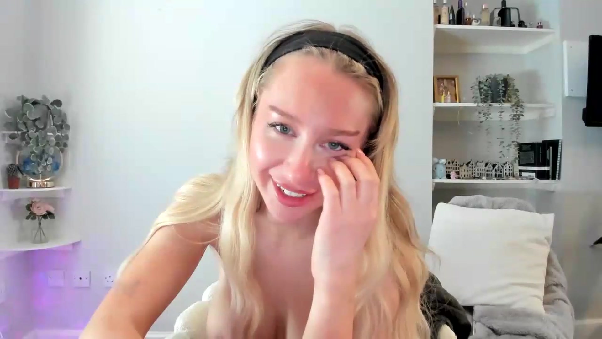 British_Cutie video thumbnail