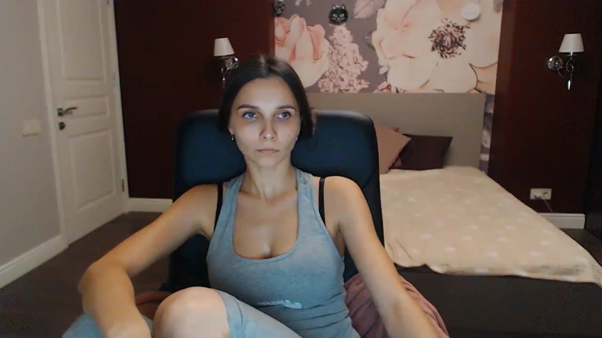 Karina_Mils video thumbnail