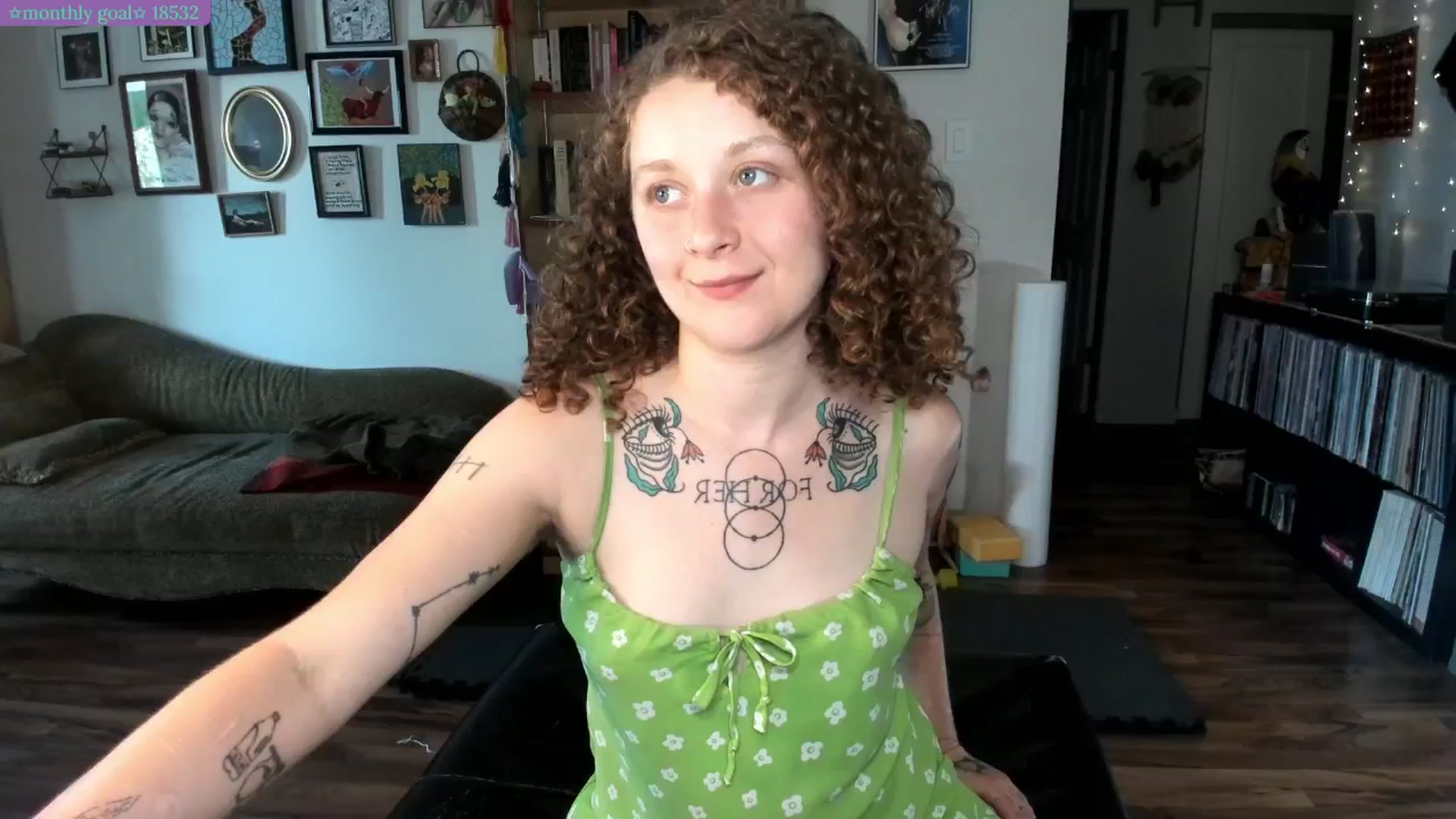 PeachyQueen_ video thumbnail