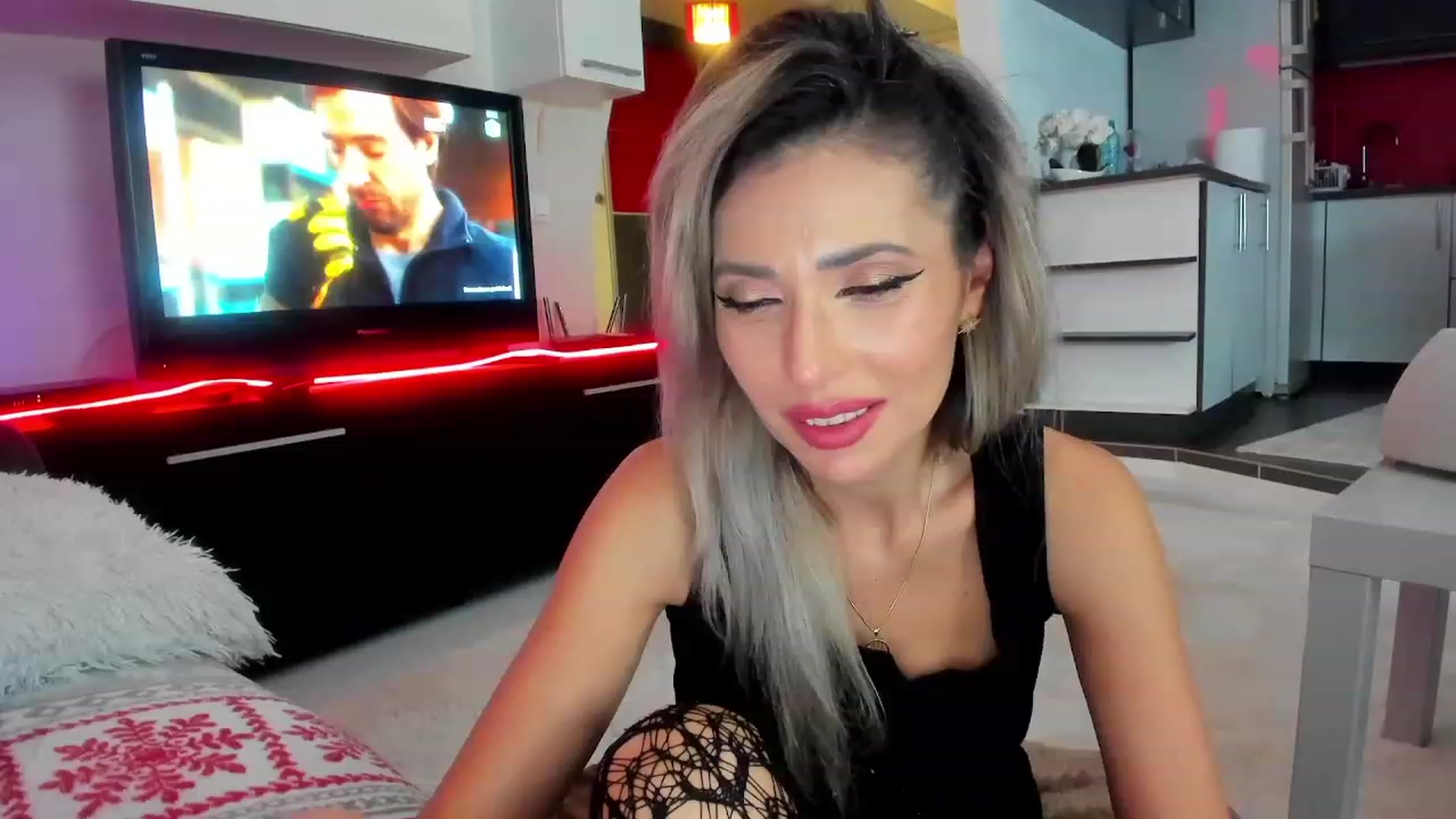 SmileyTinaa video thumbnail