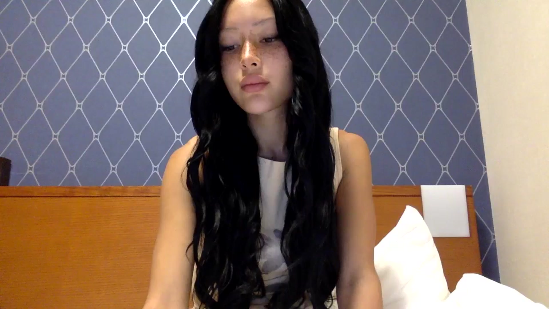 Miss_emiko video thumbnail