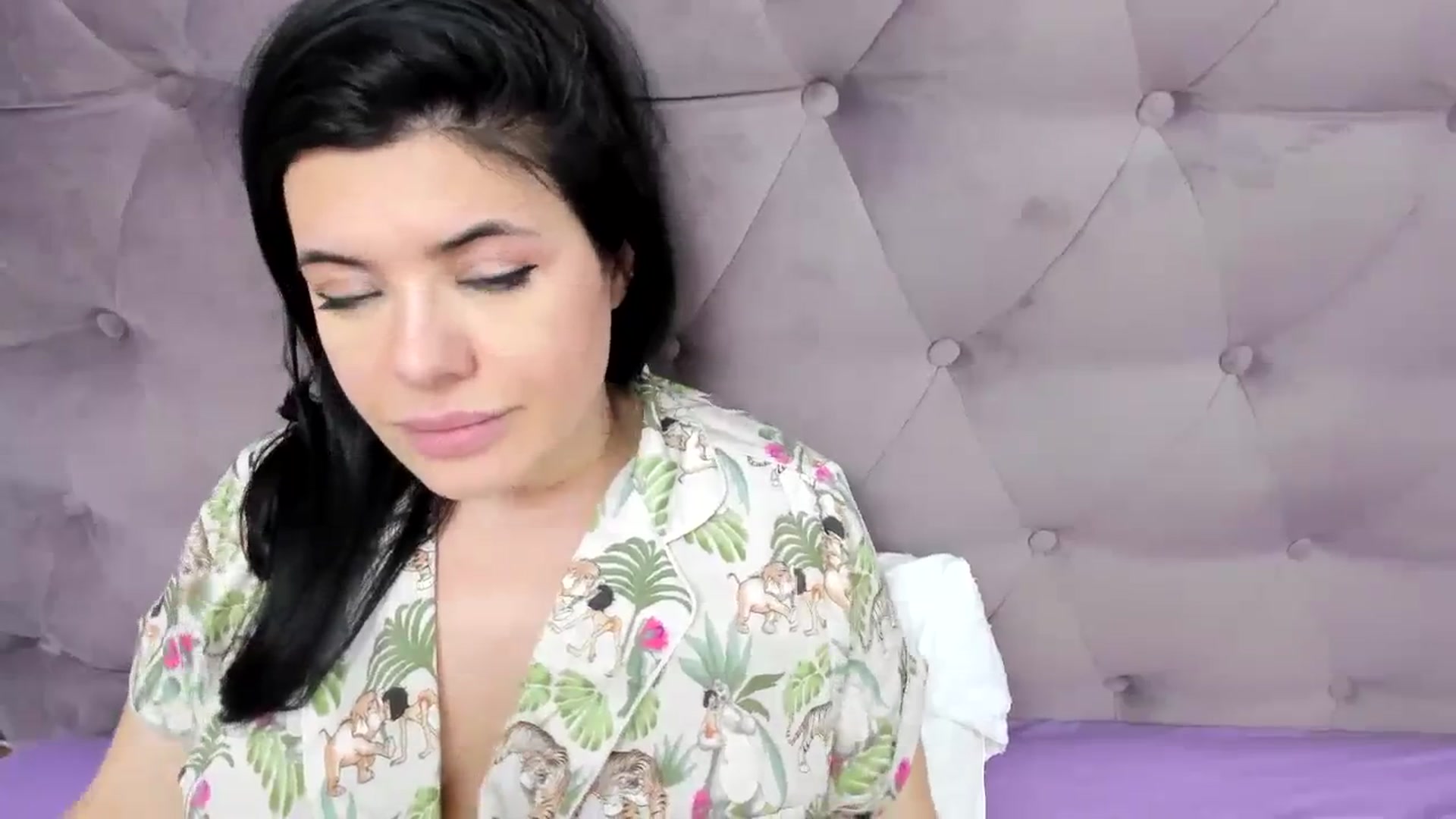 Daisyhot video thumbnail