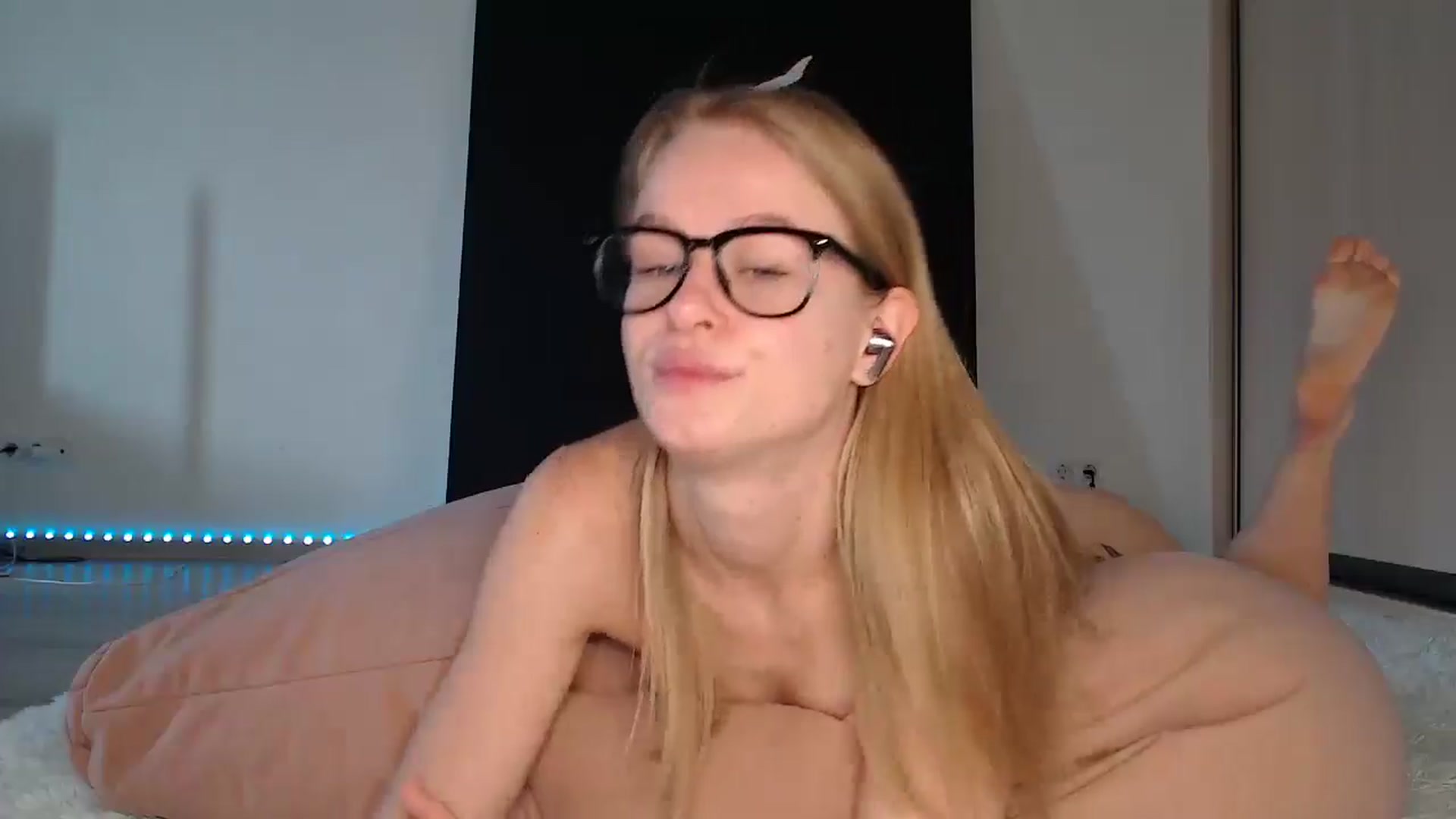 Blondino4ka07 video thumbnail