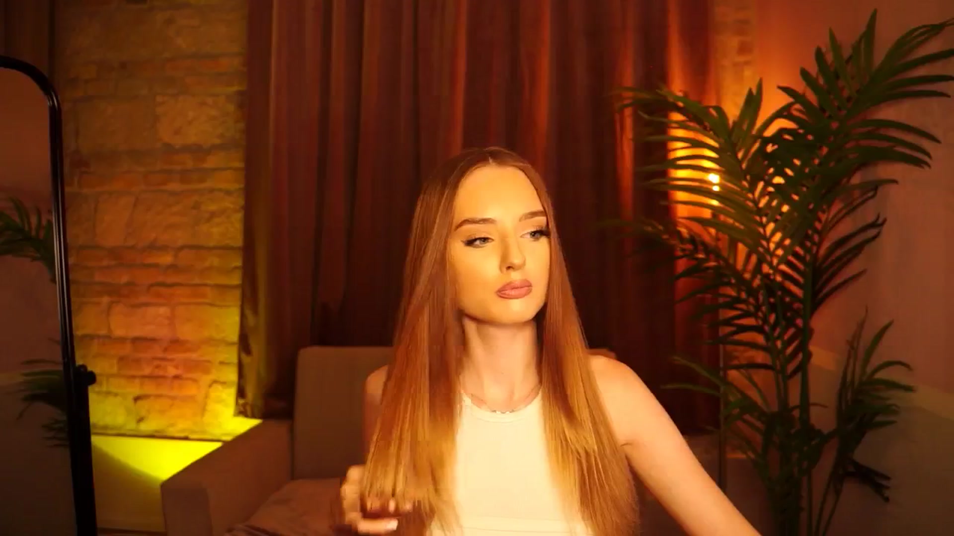 petitegonwild video thumbnail
