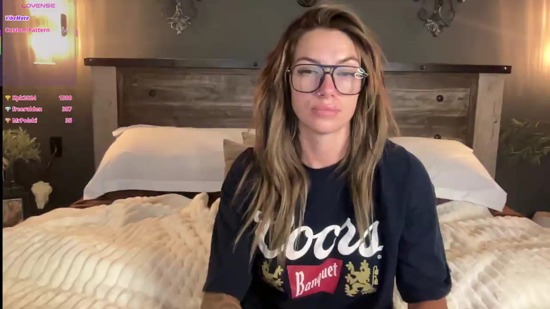 velvethoneyXo video thumbnail