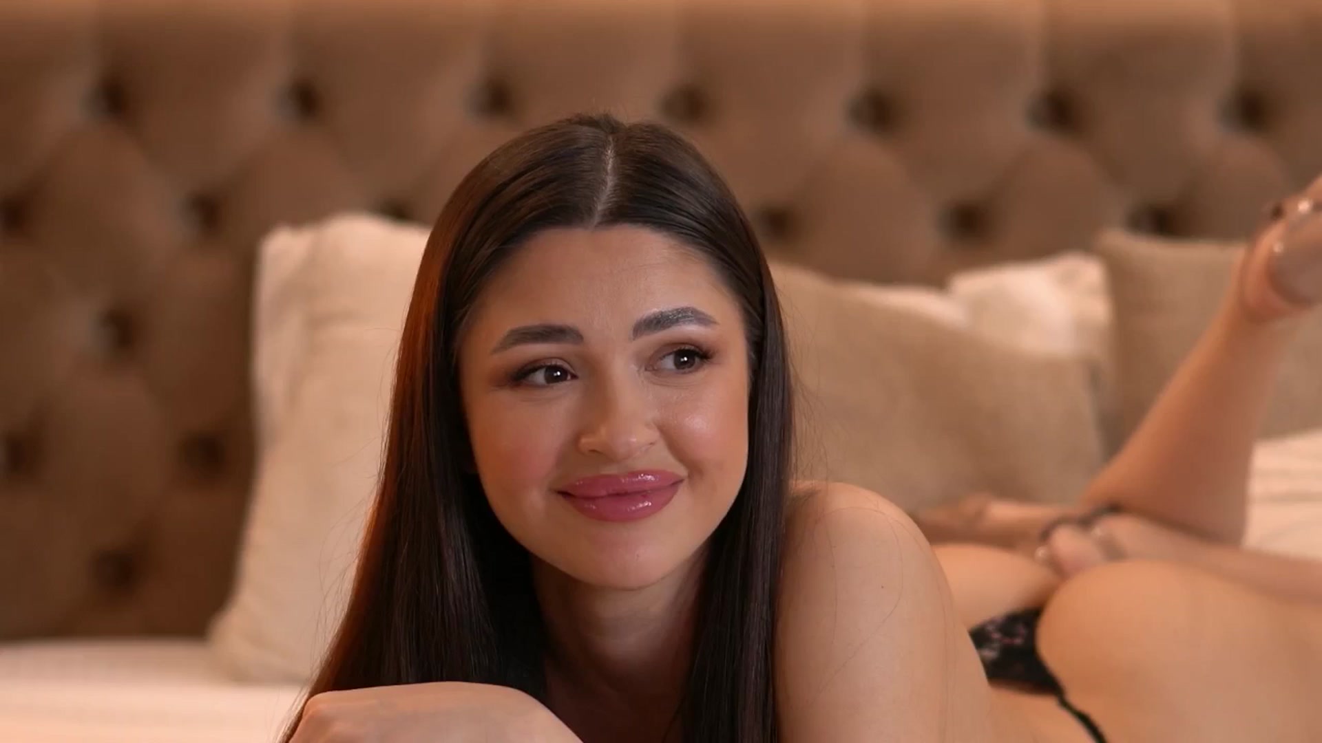 AshleyBae video thumbnail