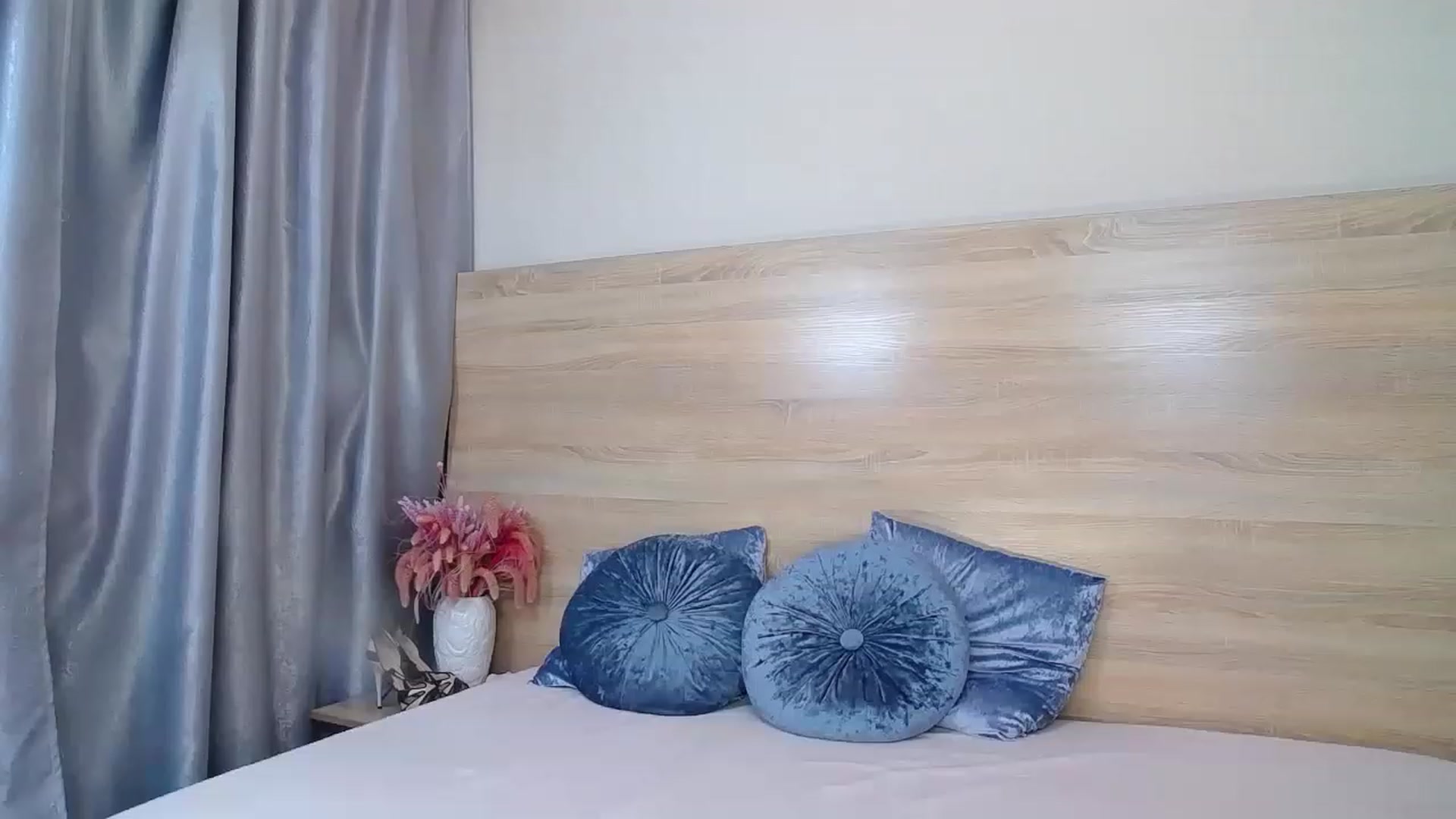 Floured video thumbnail