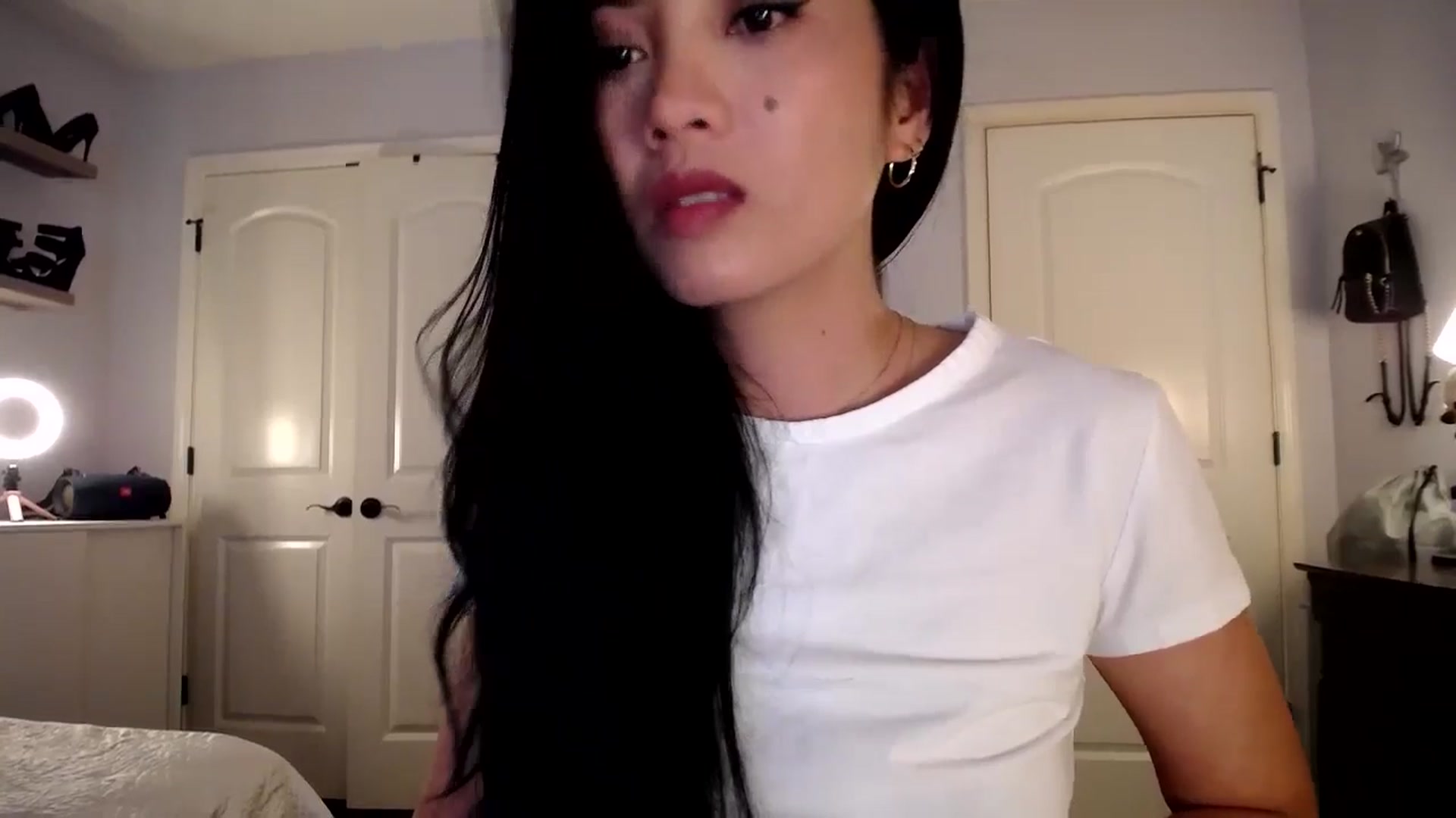 AsianLuv_4U video thumbnail