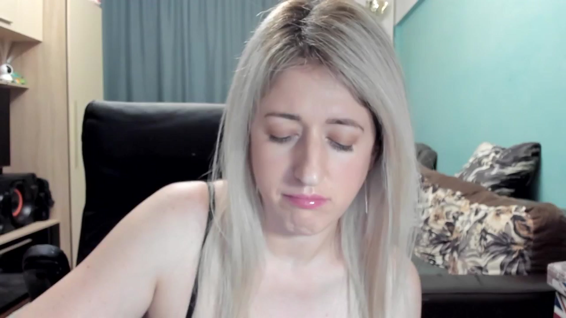 SweetDelia_ video thumbnail