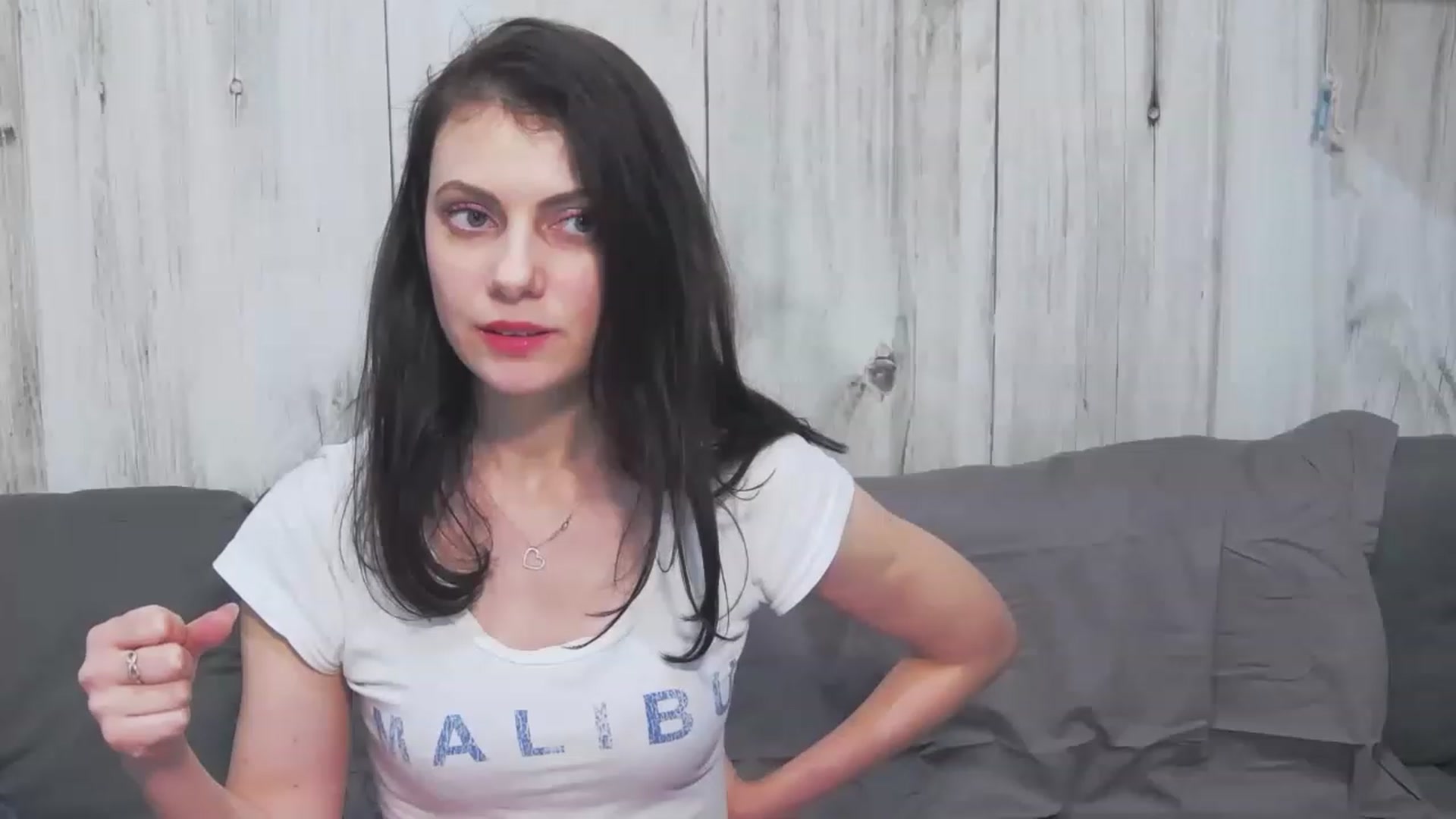 MissAracely video thumbnail