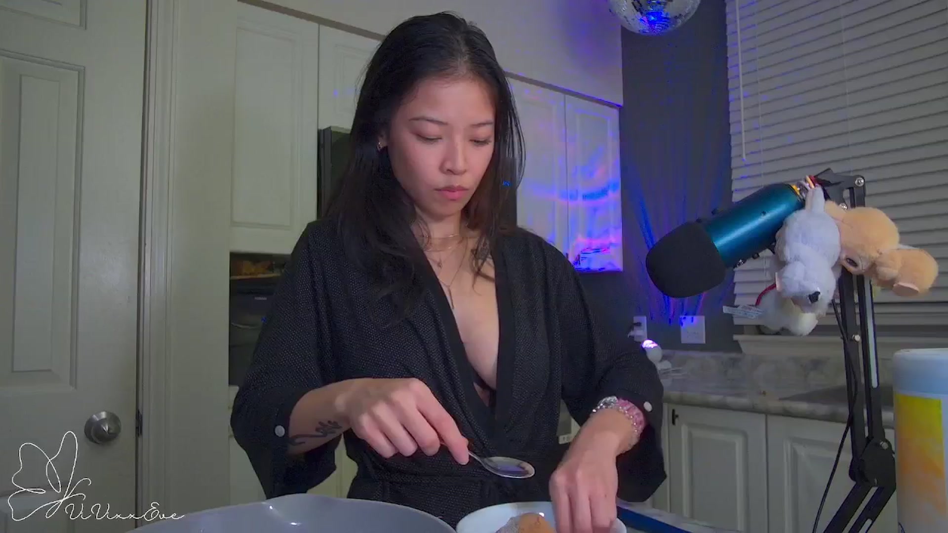 Vivixxeve video thumbnail