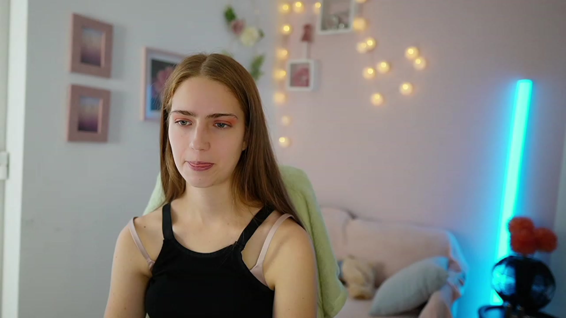 Naomi_Woods18 video thumbnail