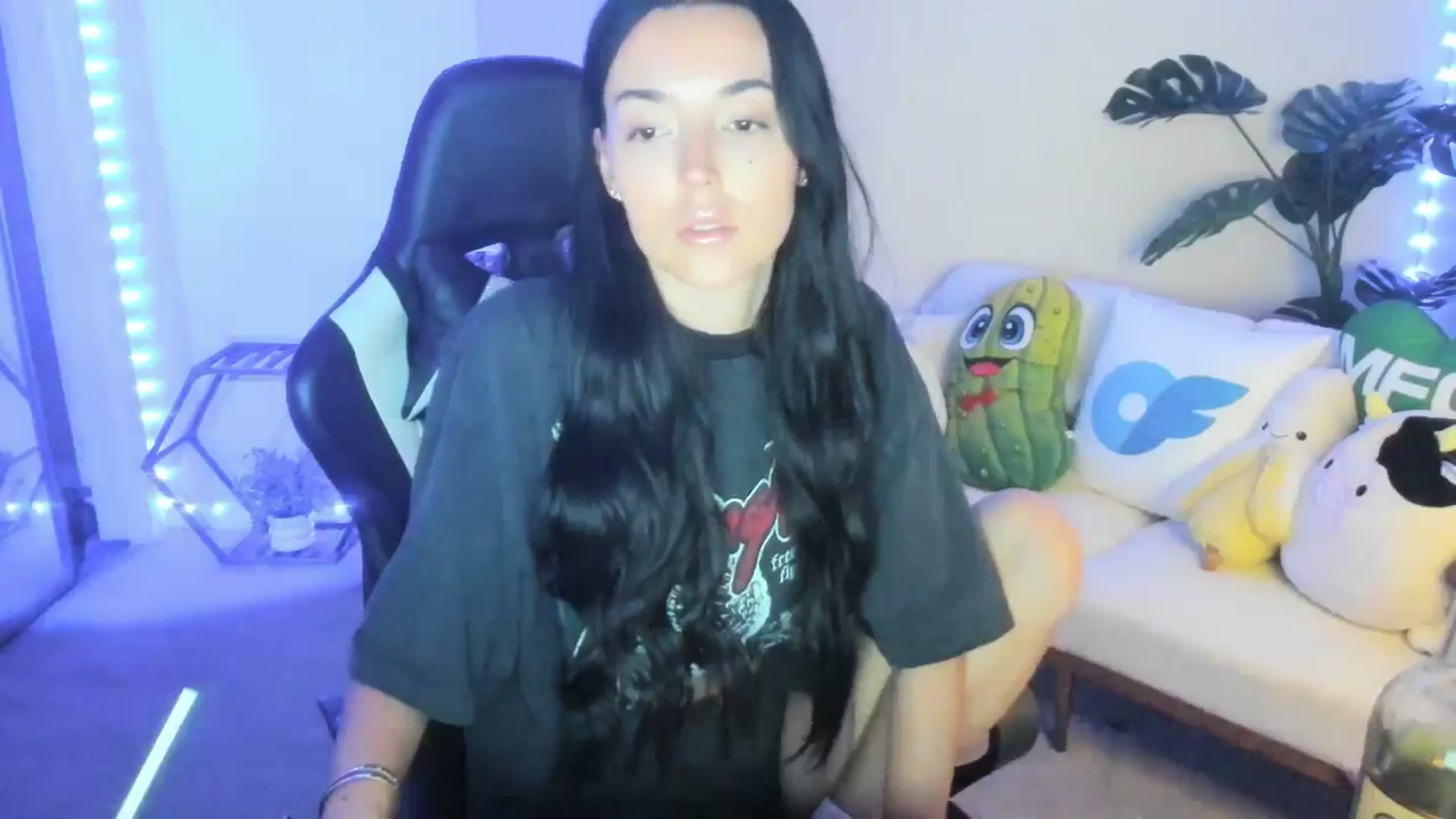 badgalsisi video thumbnail