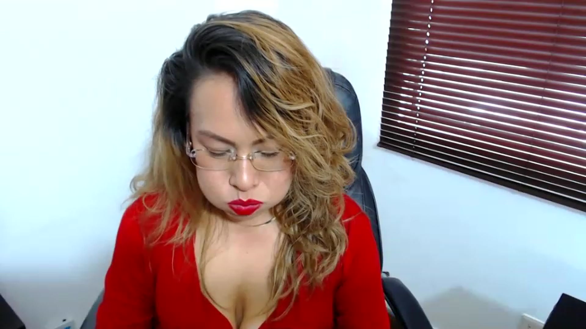 office_secret video thumbnail