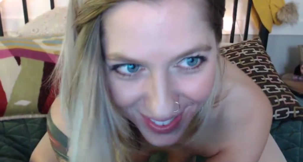 SexyLittleE video thumbnail