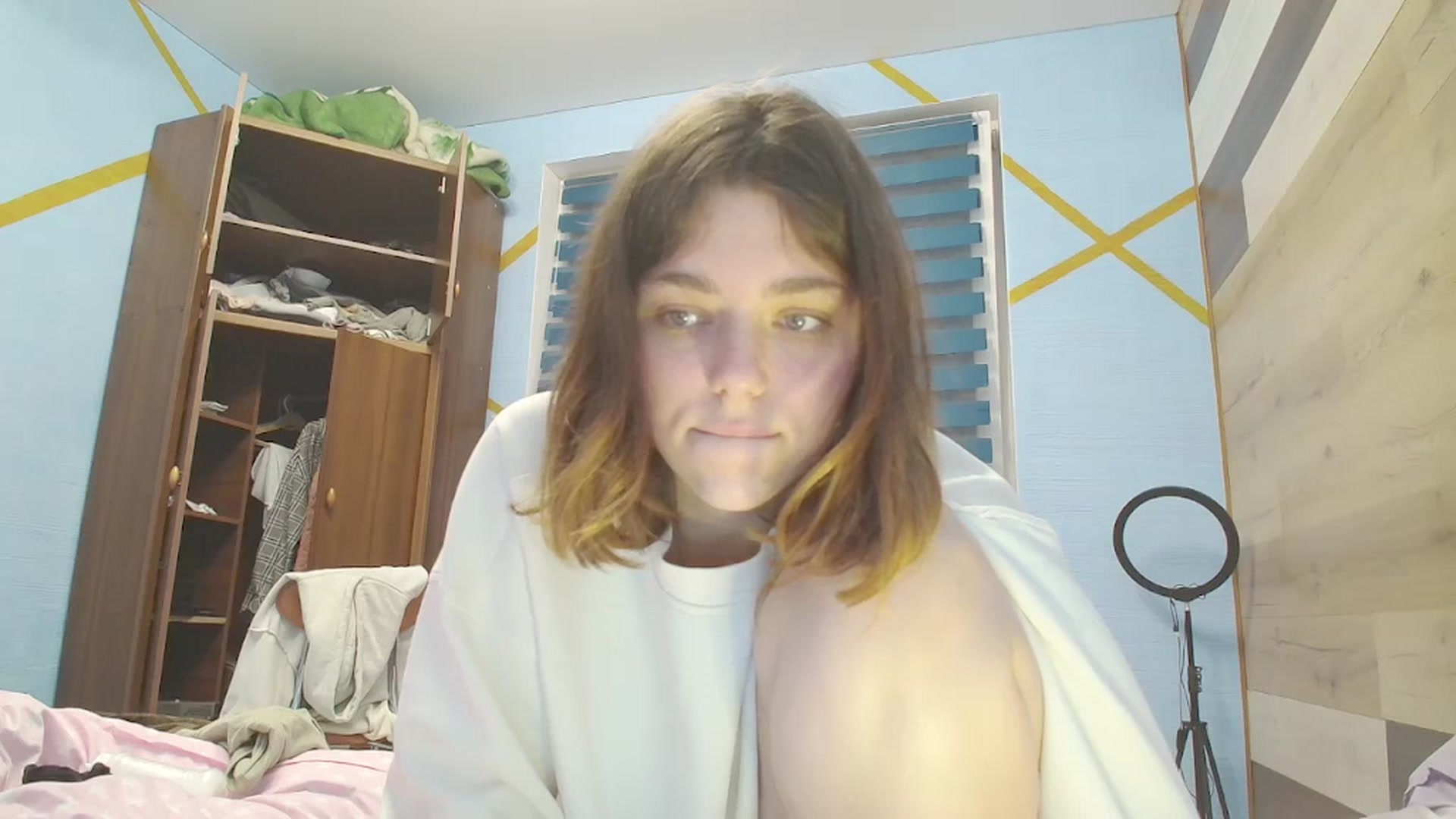 Hot_Weells video thumbnail
