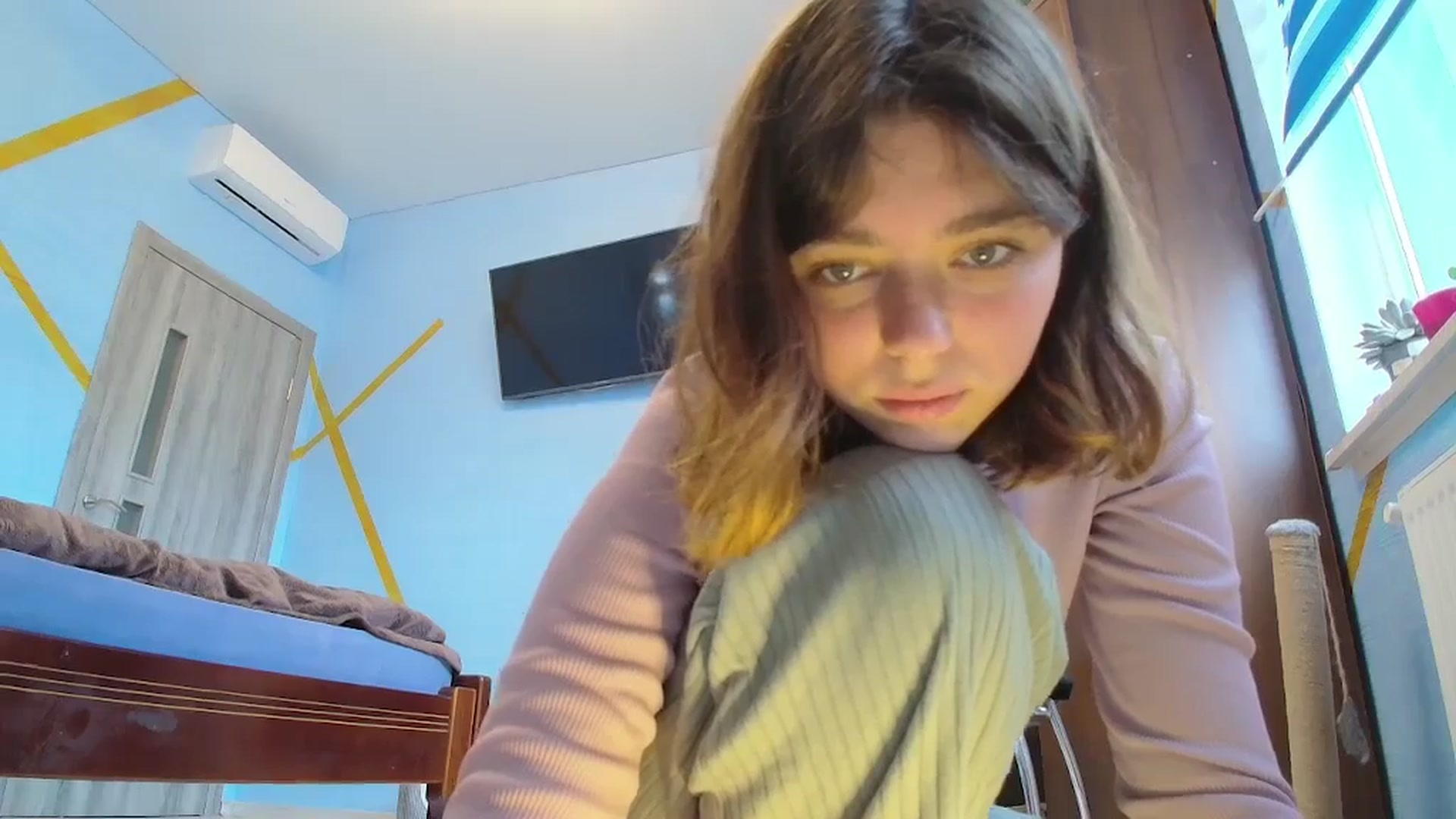 Hot_Weells video thumbnail