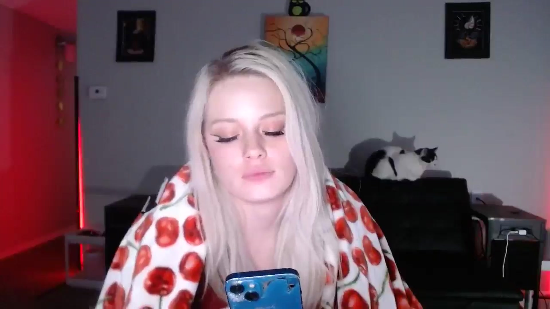 thtoneblonde video thumbnail