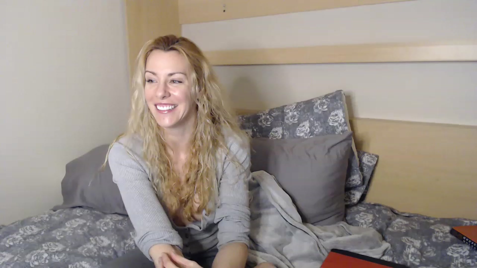 xMissBliss video thumbnail