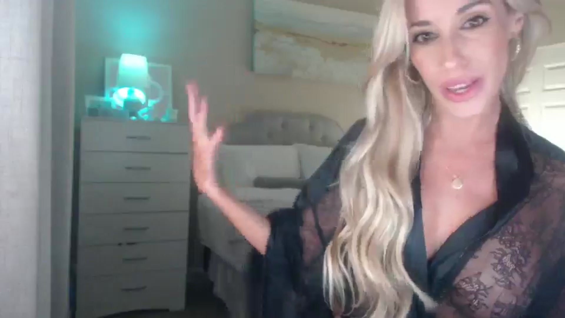 Queen_bambii video thumbnail