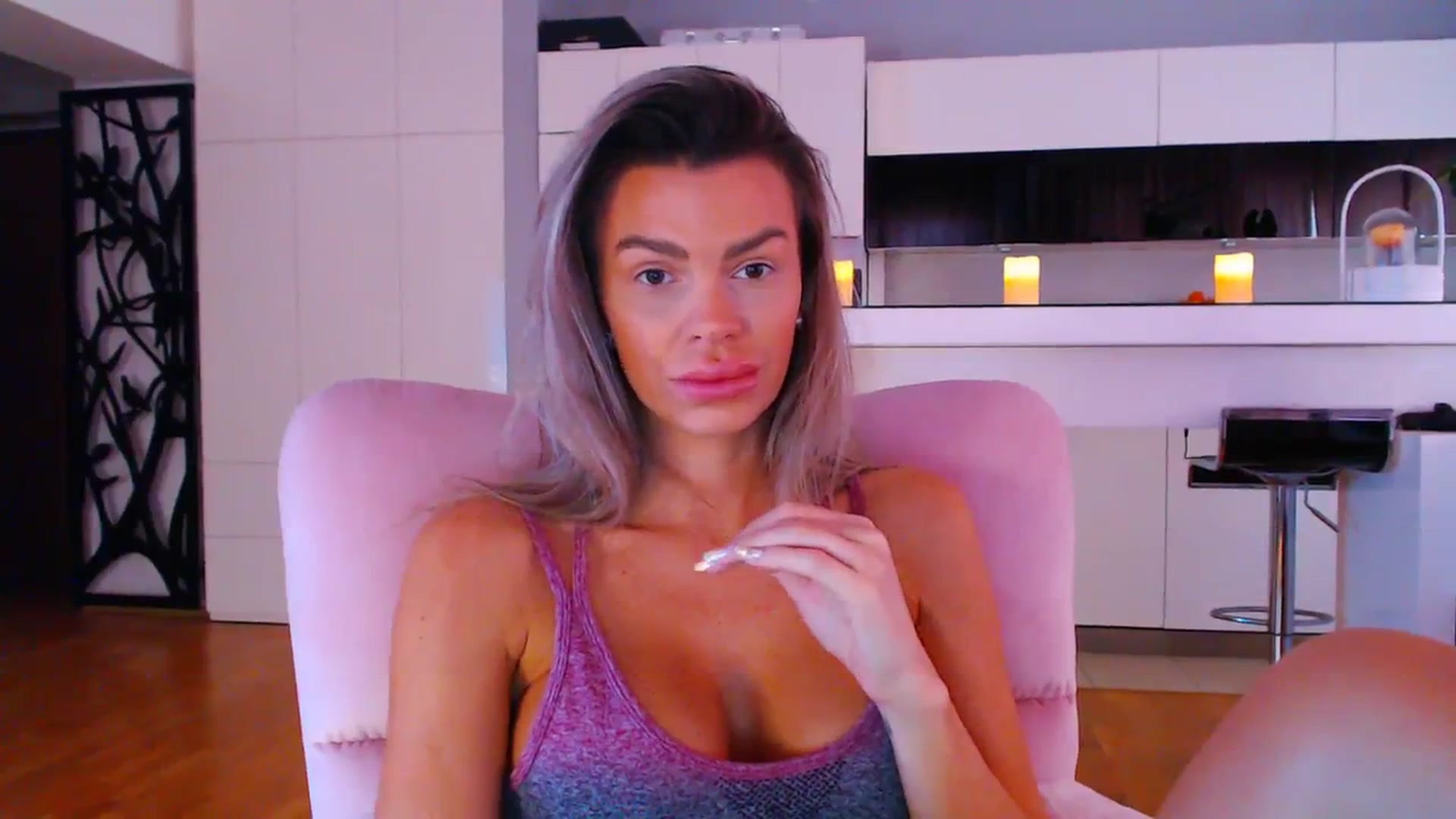 D_y_y video thumbnail