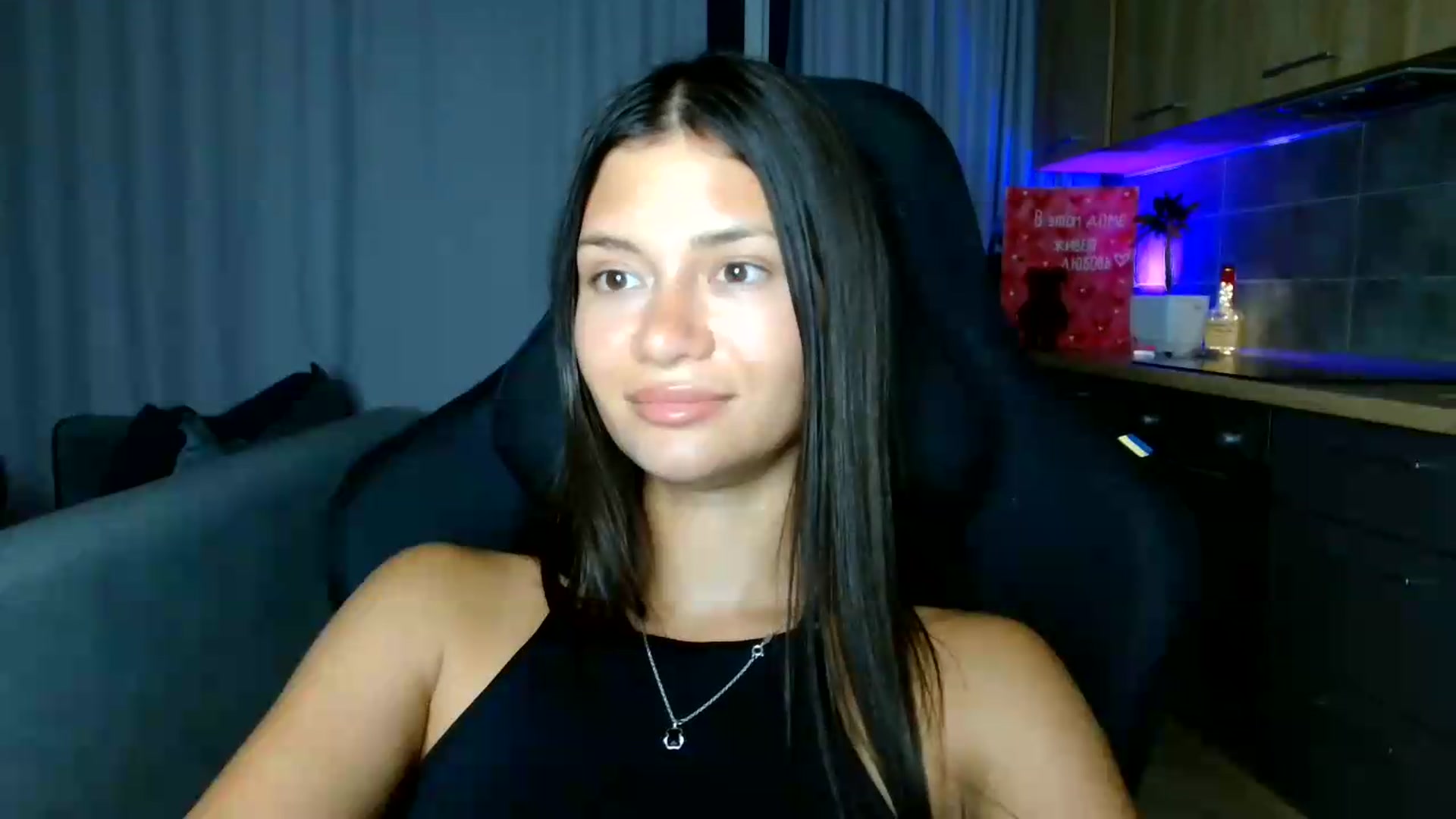 FitXoxo video thumbnail