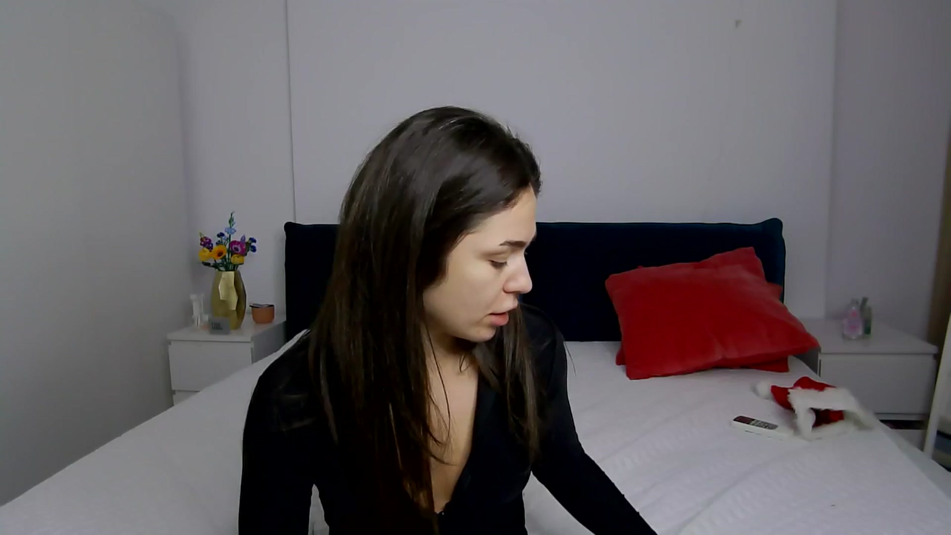 NaiaaBee video thumbnail