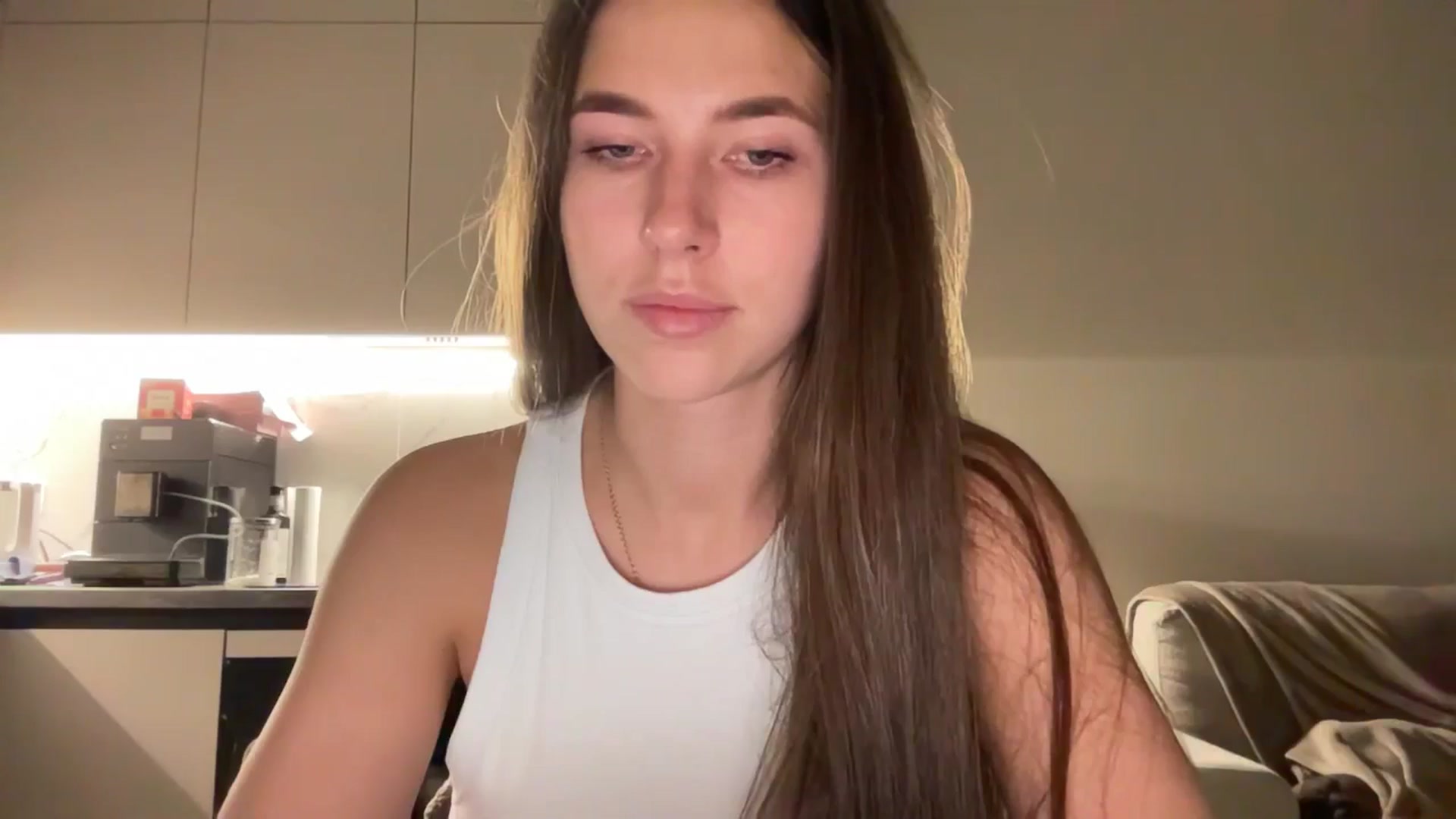 kissfreeze video thumbnail