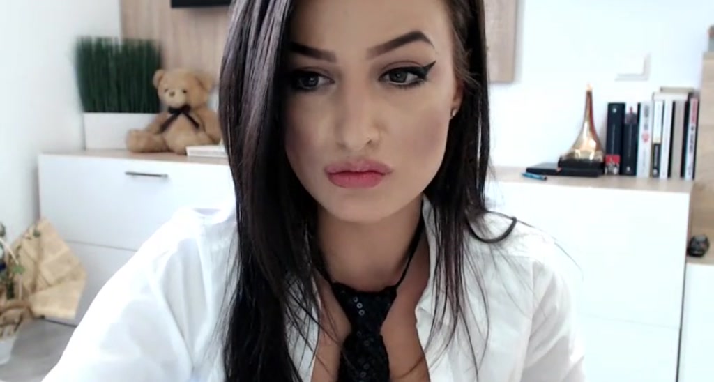 BrunetteBoo video thumbnail