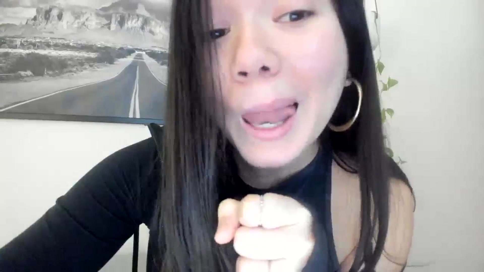 imava video thumbnail