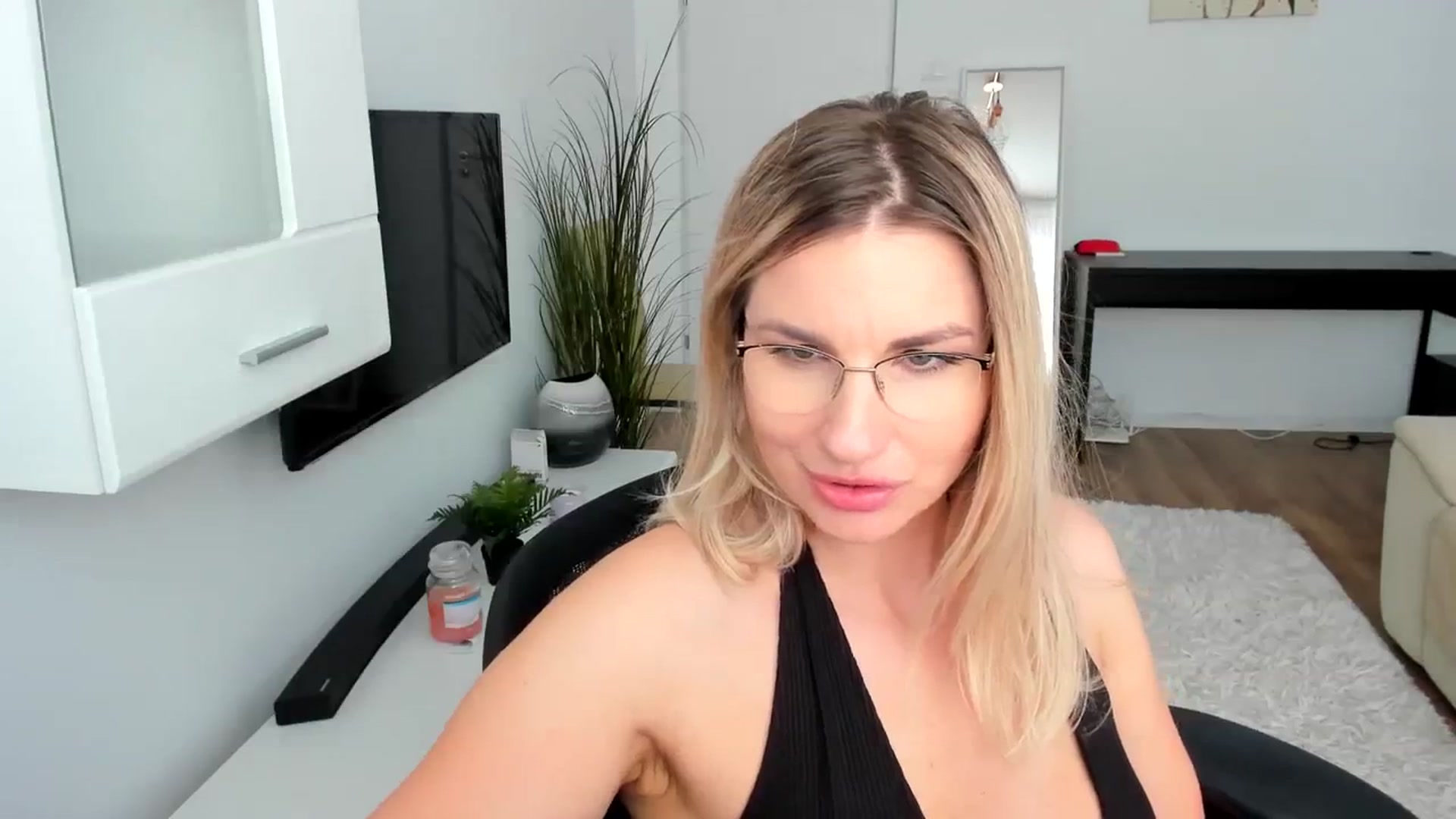 AlyMiss video thumbnail