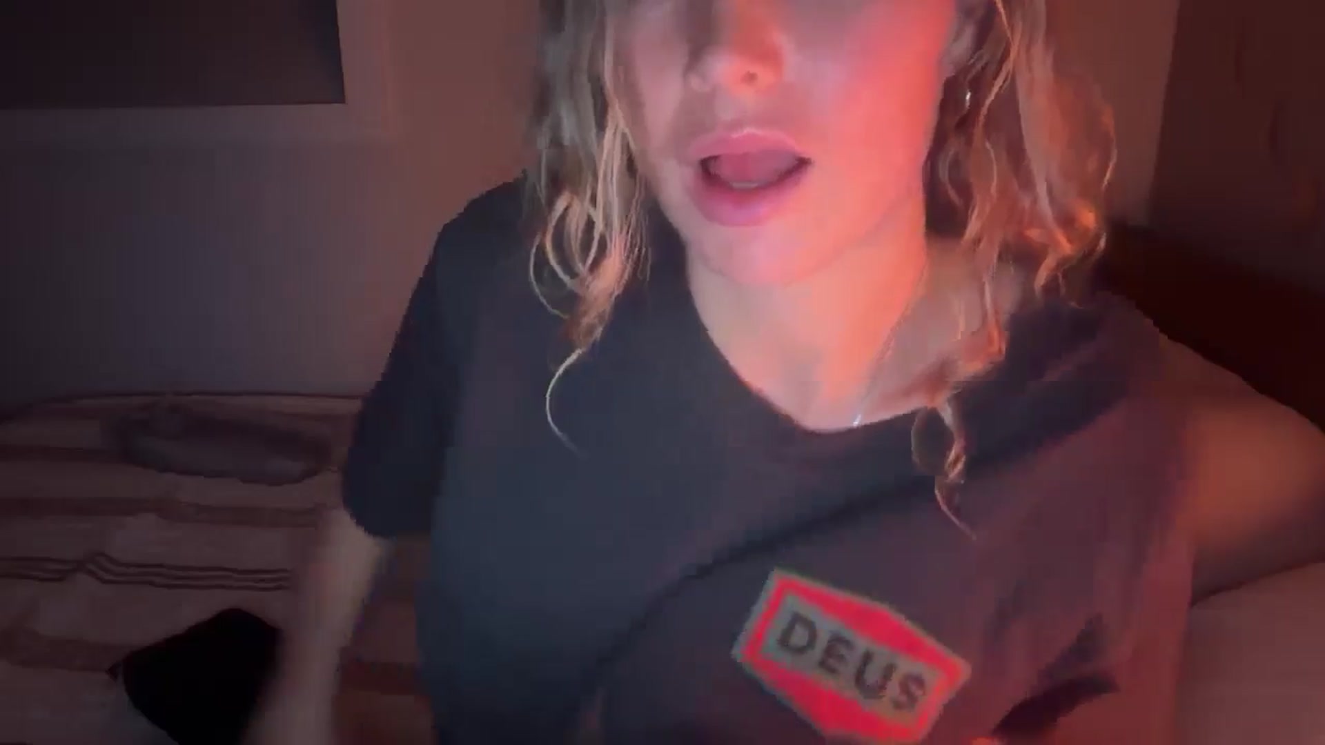Angeleska video thumbnail