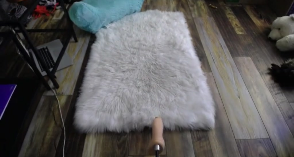 emilylynne video thumbnail