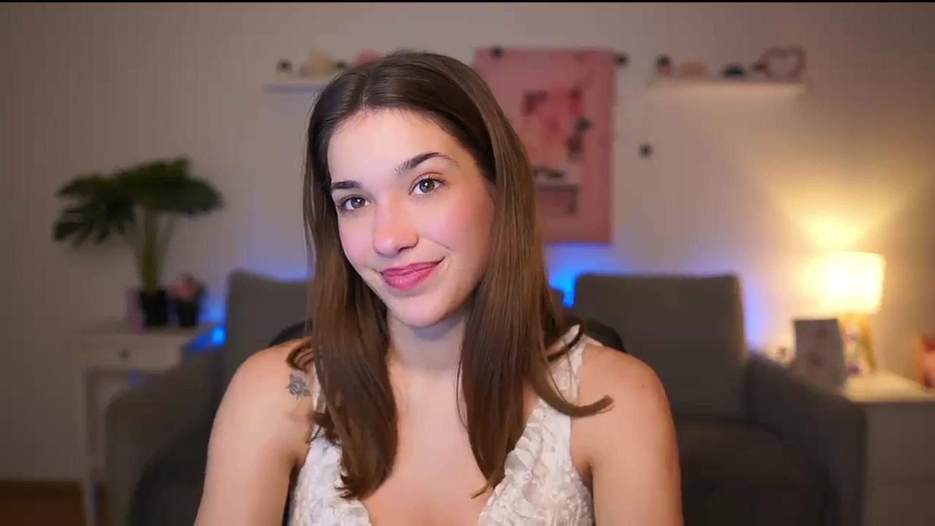 Kissiecat video thumbnail