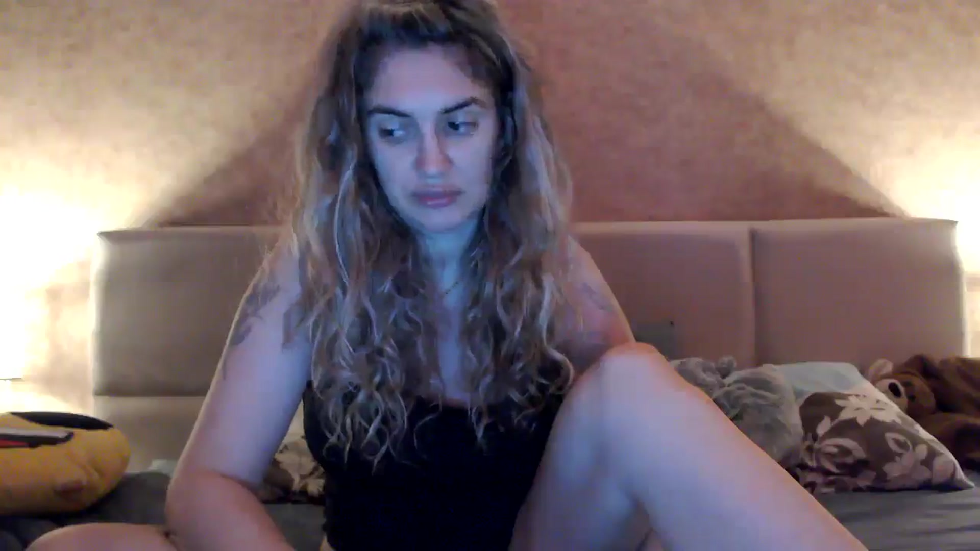 MissDivinna video thumbnail