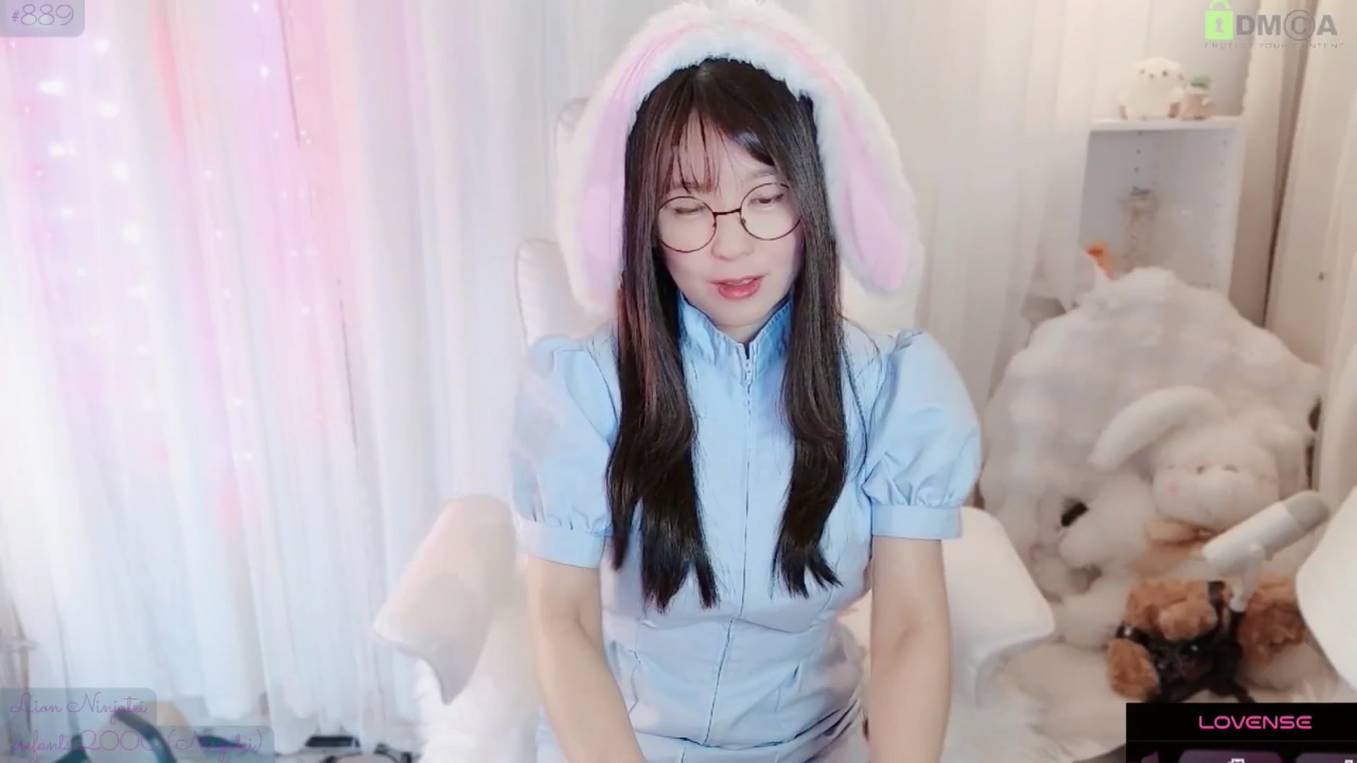 meowtheworld video thumbnail