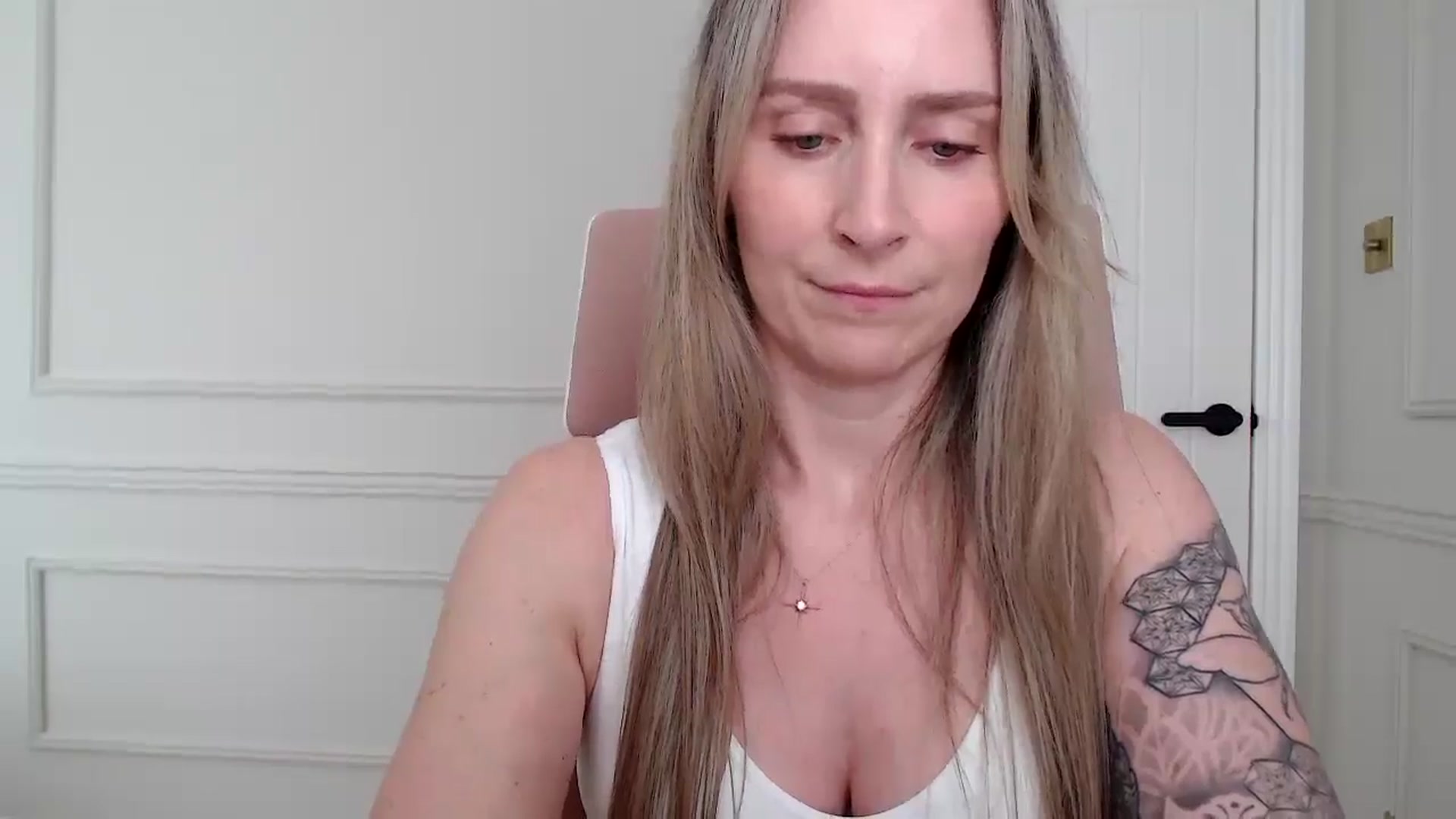 Boob_Jiggler video thumbnail