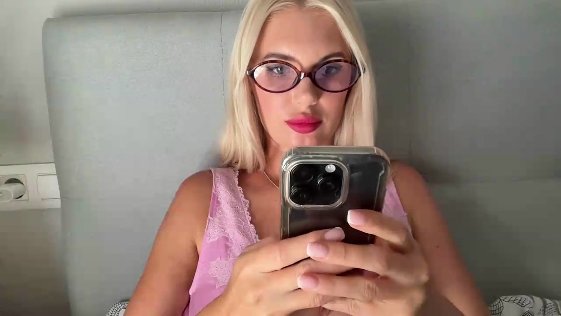 AuroraKingg video thumbnail