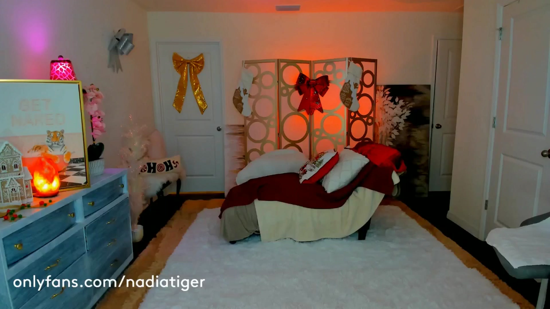 NadiaTiger video thumbnail